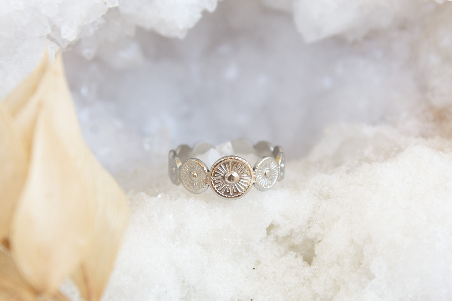 Sun Temple Ring