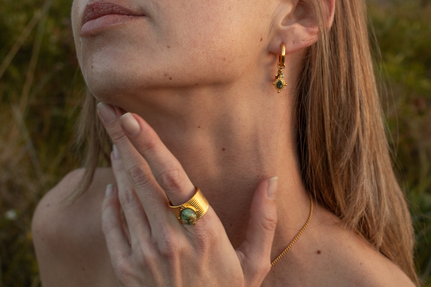 Amara Light Earrings