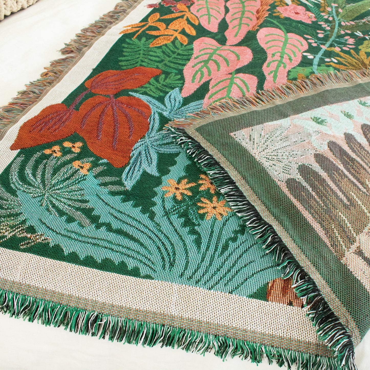 Rainforest blanket with tropical leaf print