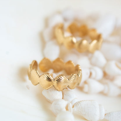 Gold sea shell ring