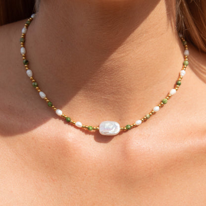 Elysian Soul Necklace with pearl and green beads