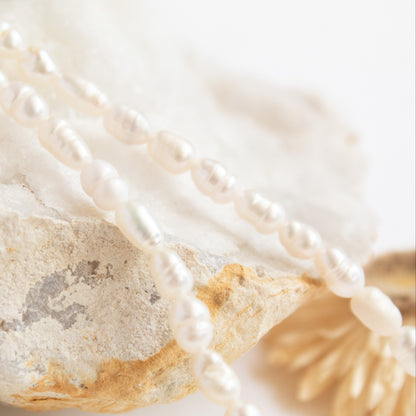 Luna pearl necklace