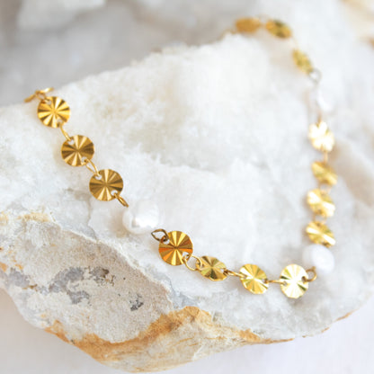 Gold coin and pearl bracelet