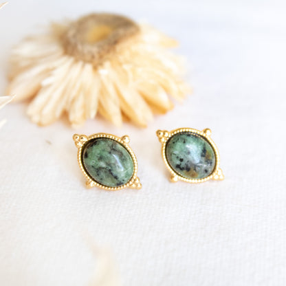 Sage Amour oval green stone gold earrings