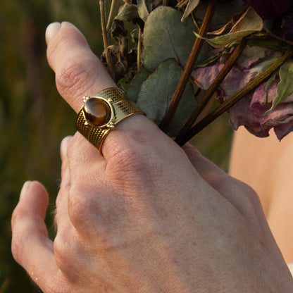 Gold ring with tigers eye stone