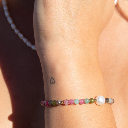 Rainbow beaded bracelet with pearl accent