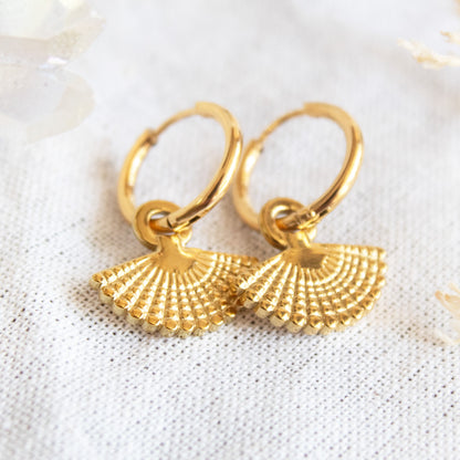 Gold fan hoop earrings