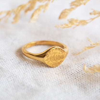 Gold moon and stars signet ring