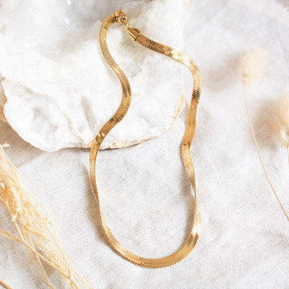Gold snake chain necklace