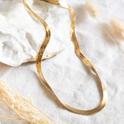 Gold herringbone snake chain necklace